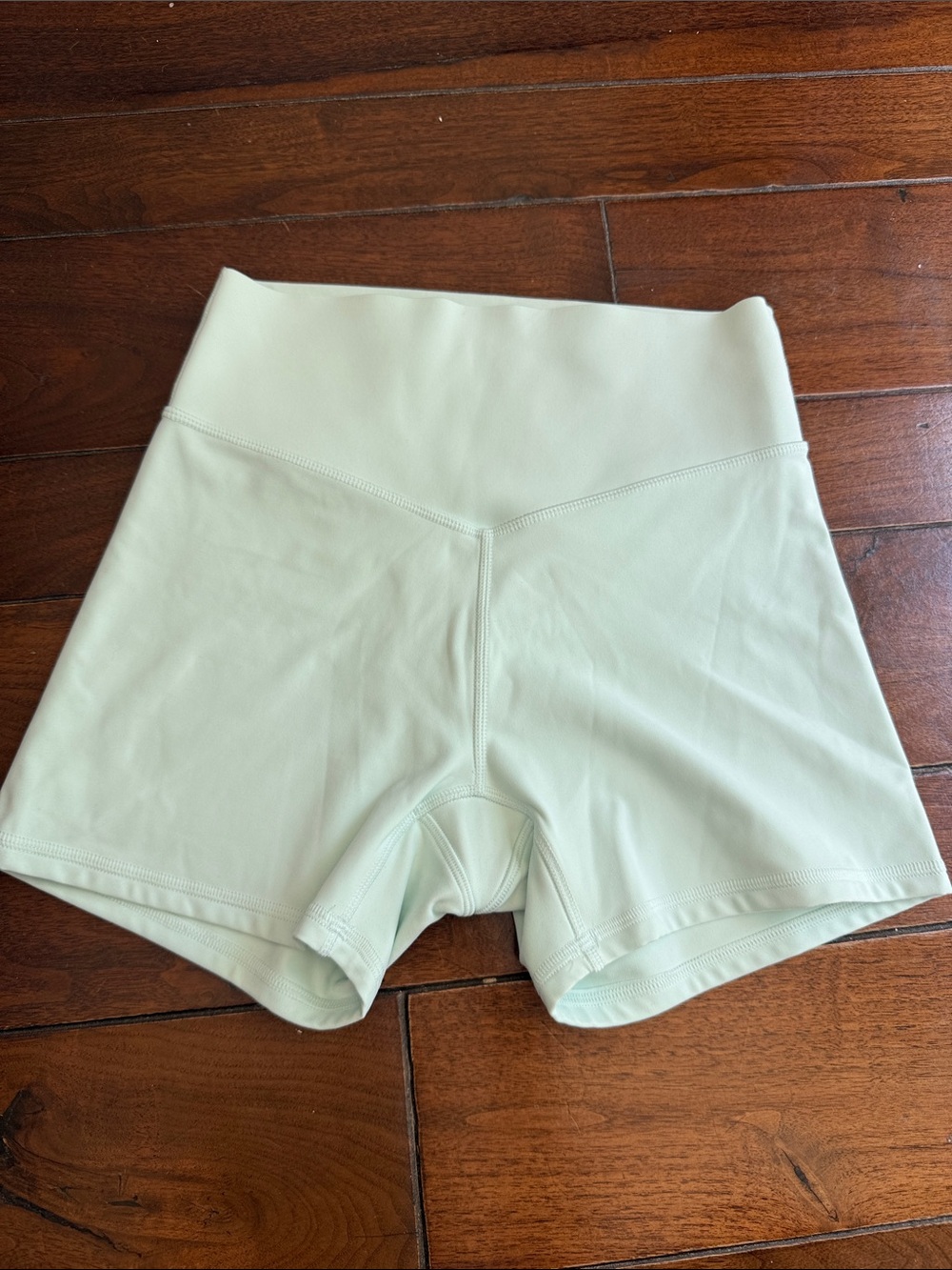 Fabletics Pureluxe Shorts - Mint XS